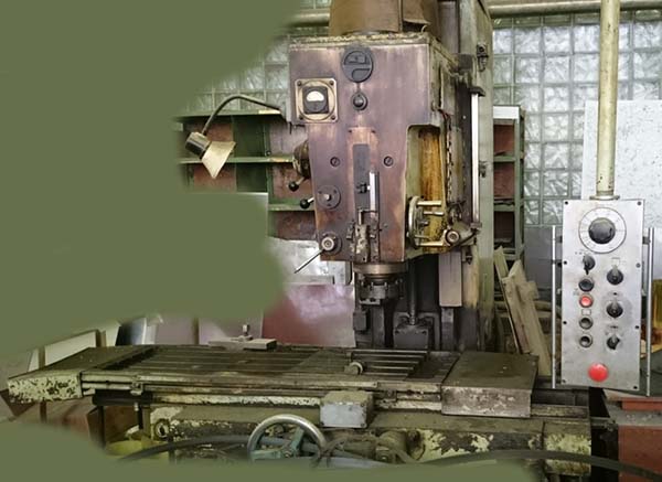 6540 Загальний вигляд  бесконсольного фрезерного верстата з крестовым столом